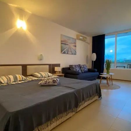 Esperanto 403 Large Sunny Apartamento