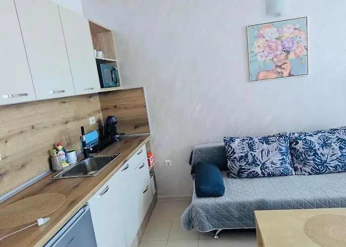 Апартаменти Esperanto 403 Large Sunny *